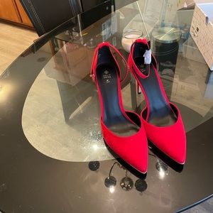 Brand new red heels